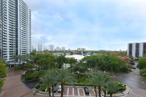 Condominio en venta en Aventura, Florida, 3 dormitorios, 173.73 m2 № 1241420 - foto 19