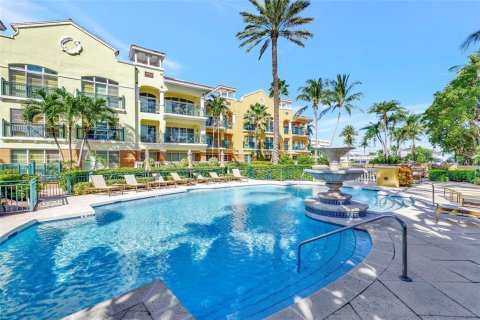 Condominio en venta en Hillsboro Beach, Florida, 2 dormitorios, 196.95 m2 № 1043124 - foto 16