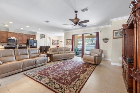 Casa en venta en Spring Hill, Florida, 4 dormitorios, 246.93 m2 № 1341188 - foto 22