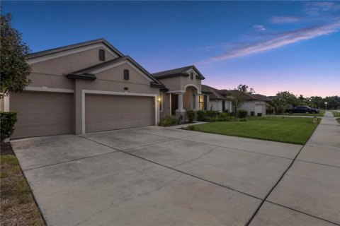 Villa ou maison à vendre à Spring Hill, Floride: 4 chambres, 246.93 m2 № 1341188 - photo 4