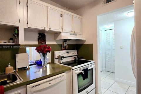 Купить кондоминиум в Норт-Лодердейл, Флорида 1 спальня, 80.82м2, № 1037659 - фото 12