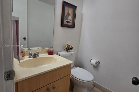 Condominio en venta en North Lauderdale, Florida, 1 dormitorio, 80.82 m2 № 1037659 - foto 7