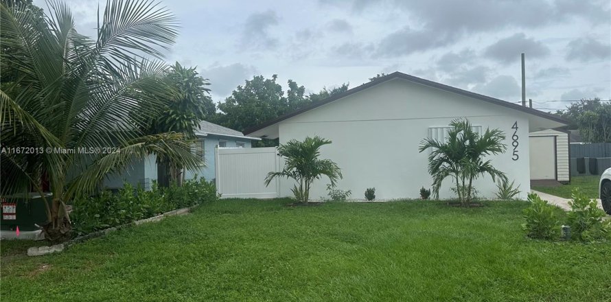 Villa ou maison à Lake Worth, Floride 3 chambres, 91.79 m2 № 1398023