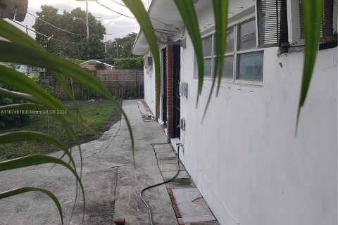 Casa en venta en Miami, Florida, 3 dormitorios, 172.61 m2 № 1398027 - foto 7