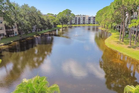 Condominio en venta en Saint Petersburg, Florida, 2 dormitorios, 105.44 m2 № 1393198 - foto 14