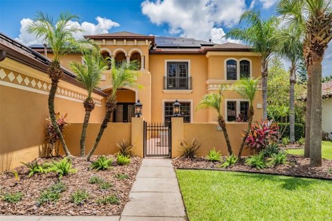 Casa en venta en Land O' Lakes, Florida, 6 dormitorios, 397.34 m2 № 1259141 - foto 3