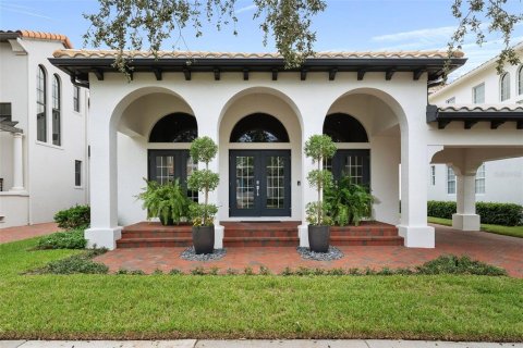 Villa ou maison à vendre à Tampa, Floride: 4 chambres, 284.37 m2 № 1410040 - photo 1