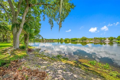 Condo in Tampa, Florida, 1 bedroom  № 1250523 - photo 1