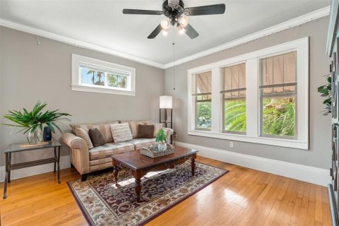 Condo in Orlando, Florida, 1 bedroom  № 1250605 - photo 9