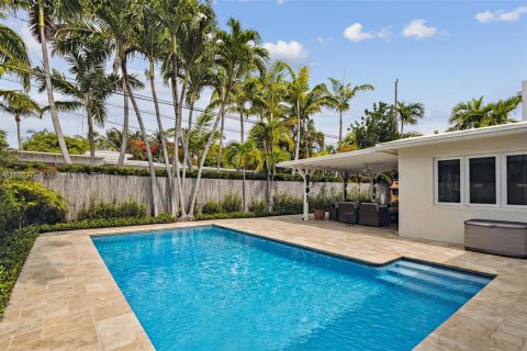 Casa en venta en Key Biscayne, Florida, 5 dormitorios, 215.53 m2 № 1345311 - foto 13