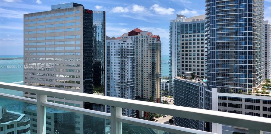 Condo in Miami, Florida, 1 bedroom  № 1345314