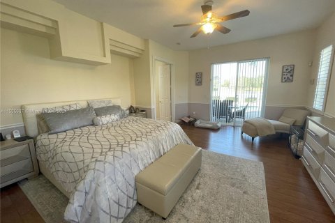 Villa ou maison à vendre à Davie, Floride: 4 chambres, 246.1 m2 № 1077271 - photo 25