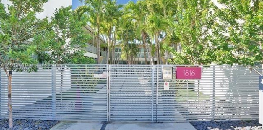 Condo à Miami Beach, Floride, 2 chambres  № 1037468