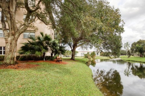 Condo in Coconut Creek, Florida, 2 bedrooms  № 1171379 - photo 5