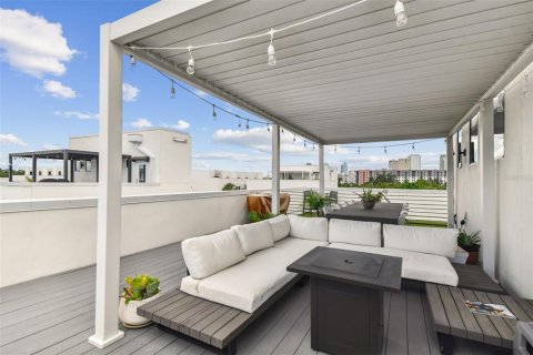 Casa en venta en Tampa, Florida, 3 dormitorios, 208.19 m2 № 1386746 - foto 8