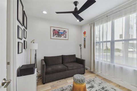 Casa en venta en Tampa, Florida, 3 dormitorios, 208.19 m2 № 1386746 - foto 21