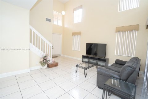 Casa en venta en Miramar, Florida, 5 dormitorios, 207.17 m2 № 1049370 - foto 10