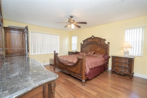 Casa en venta en Miramar, Florida, 5 dormitorios, 207.17 m2 № 1049370 - foto 24