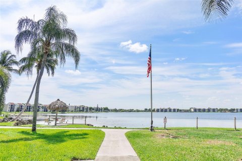 Condo in Oakland Park, Florida, 2 bedrooms  № 1208725 - photo 20