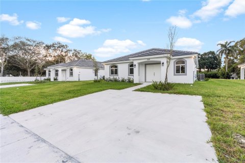 Casa en venta en Homestead, Florida, 4 dormitorios, 189.52 m2 № 1065081 - foto 3