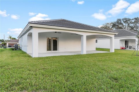 House in Homestead, Florida 4 bedrooms, 189.52 sq.m. № 1065081 - photo 5
