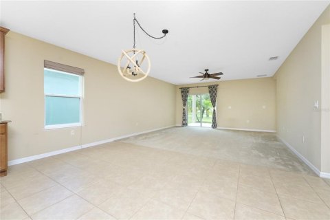 House in Punta Gorda, Florida 4 bedrooms, 183.95 sq.m. № 1341495 - photo 14