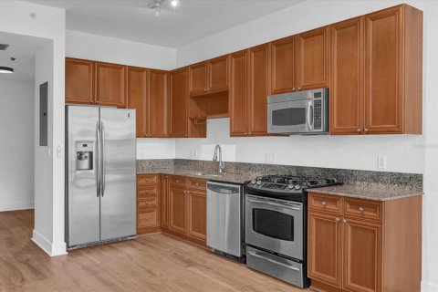 Condo in Orlando, Florida, 1 bedroom  № 1278720 - photo 5