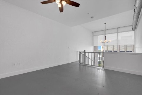 Condo in Orlando, Florida, 1 bedroom  № 1278720 - photo 15