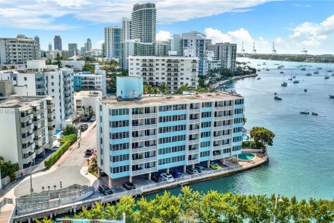 Condominio en venta en Miami Beach, Florida, 1 dormitorio, 67.17 m2 № 1329740 - foto 7