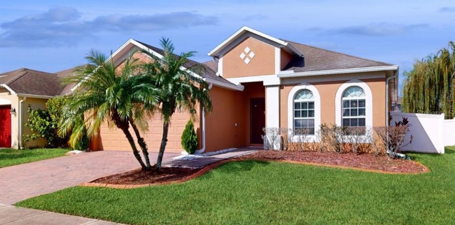 House in Orlando, Florida 4 bedrooms, 169.55 sq.m. № 1380675