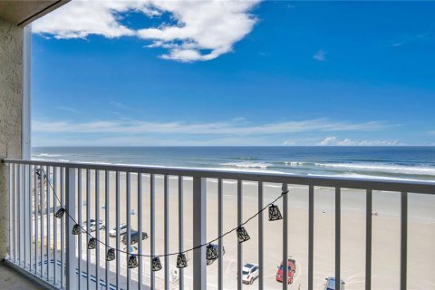 Condo in Daytona Beach, Florida, 1 bedroom  № 1380674 - photo 14