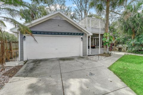 House in Tampa, Florida 2 bedrooms, 143.07 sq.m. № 1430567 - photo 29