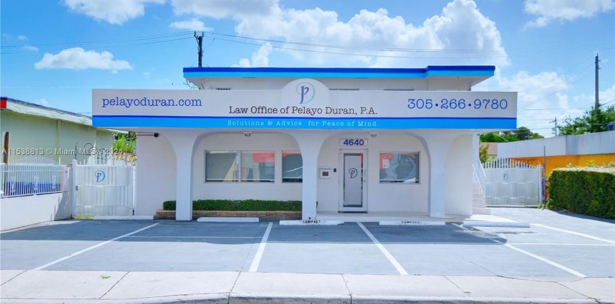 Immobilier commercial à Miami, Floride № 1029011