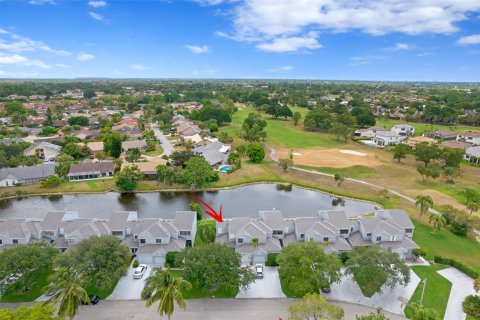 Touwnhouse à vendre à Tamarac, Floride: 3 chambres, 134.43 m2 № 1225733 - photo 5