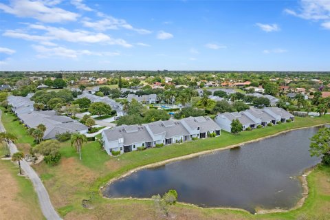 Touwnhouse à vendre à Tamarac, Floride: 3 chambres, 134.43 m2 № 1225733 - photo 4