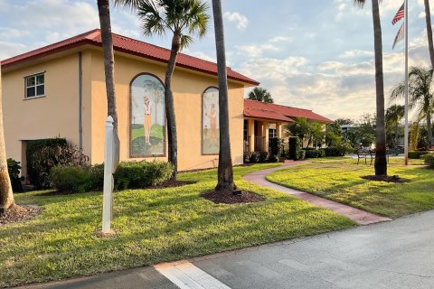 Copropriété à vendre à Stuart, Floride: 2 chambres, 74.88 m2 № 1226727 - photo 13