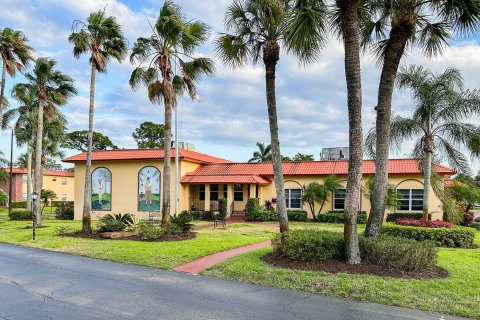 Copropriété à vendre à Stuart, Floride: 2 chambres, 74.88 m2 № 1226727 - photo 10