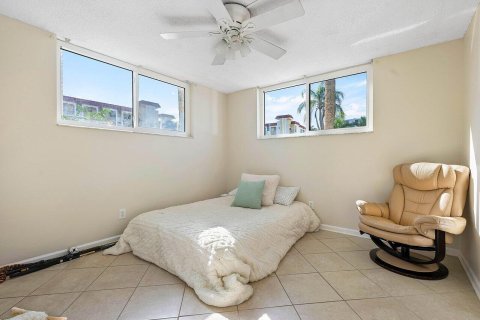 Condominio en venta en North Palm Beach, Florida, 2 dormitorios, 91.97 m2 № 1065848 - foto 15