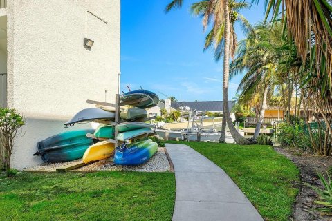 Copropriété à vendre à North Palm Beach, Floride: 2 chambres, 91.97 m2 № 1065848 - photo 13