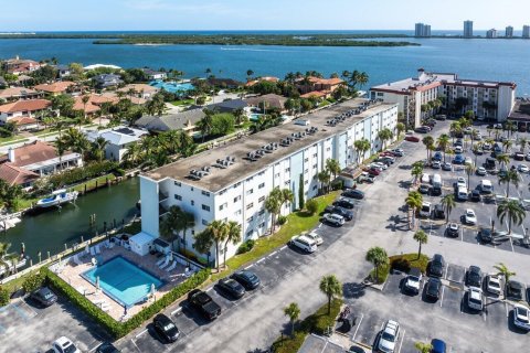 Copropriété à vendre à North Palm Beach, Floride: 2 chambres, 91.97 m2 № 1065848 - photo 5