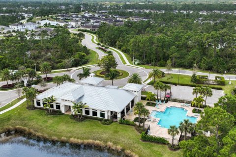 House in Stuart, Florida 5 bedrooms, 278.71 sq.m. № 1059996 - photo 2