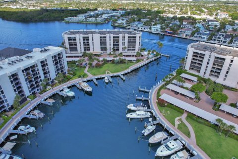 Copropriété à vendre à Boca Raton, Floride: 2 chambres, 112.88 m2 № 1065902 - photo 22