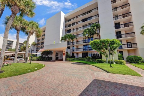 Copropriété à vendre à Boca Raton, Floride: 2 chambres, 112.88 m2 № 1065902 - photo 6