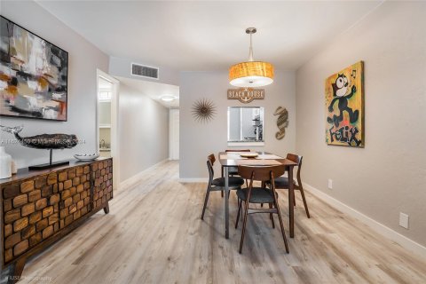 Copropriété à vendre à Deerfield Beach, Floride: 1 chambre, 78.97 m2 № 1281226 - photo 3