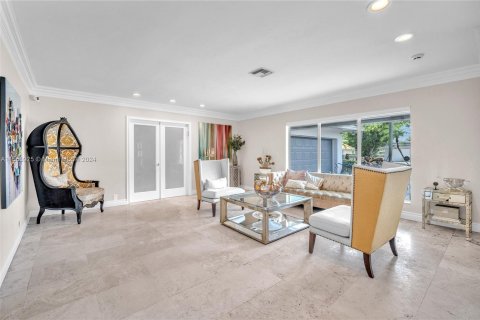 Casa en venta en Hollywood, Florida, 6 dormitorios, 270.16 m2 № 1095014 - foto 3