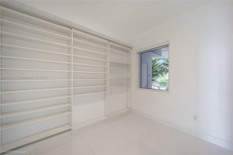 Condominio en venta en Miami, Florida, 2 dormitorios, 104.79 m2 № 1054528 - foto 13