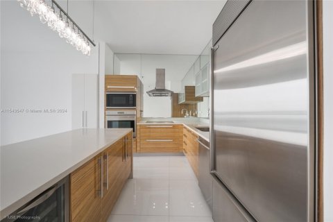 Condominio en venta en Miami, Florida, 2 dormitorios, 104.79 m2 № 1054528 - foto 4