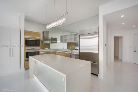Condominio en venta en Miami, Florida, 2 dormitorios, 104.79 m2 № 1054528 - foto 2