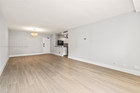 Copropriété à vendre à Miami Beach, Floride: 2 chambres, 98.57 m2 № 1170520 - photo 4