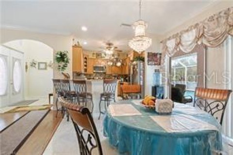 Villa ou maison à vendre à Lehigh Acres, Floride: 4 chambres, 213.86 m2 № 1190586 - photo 7